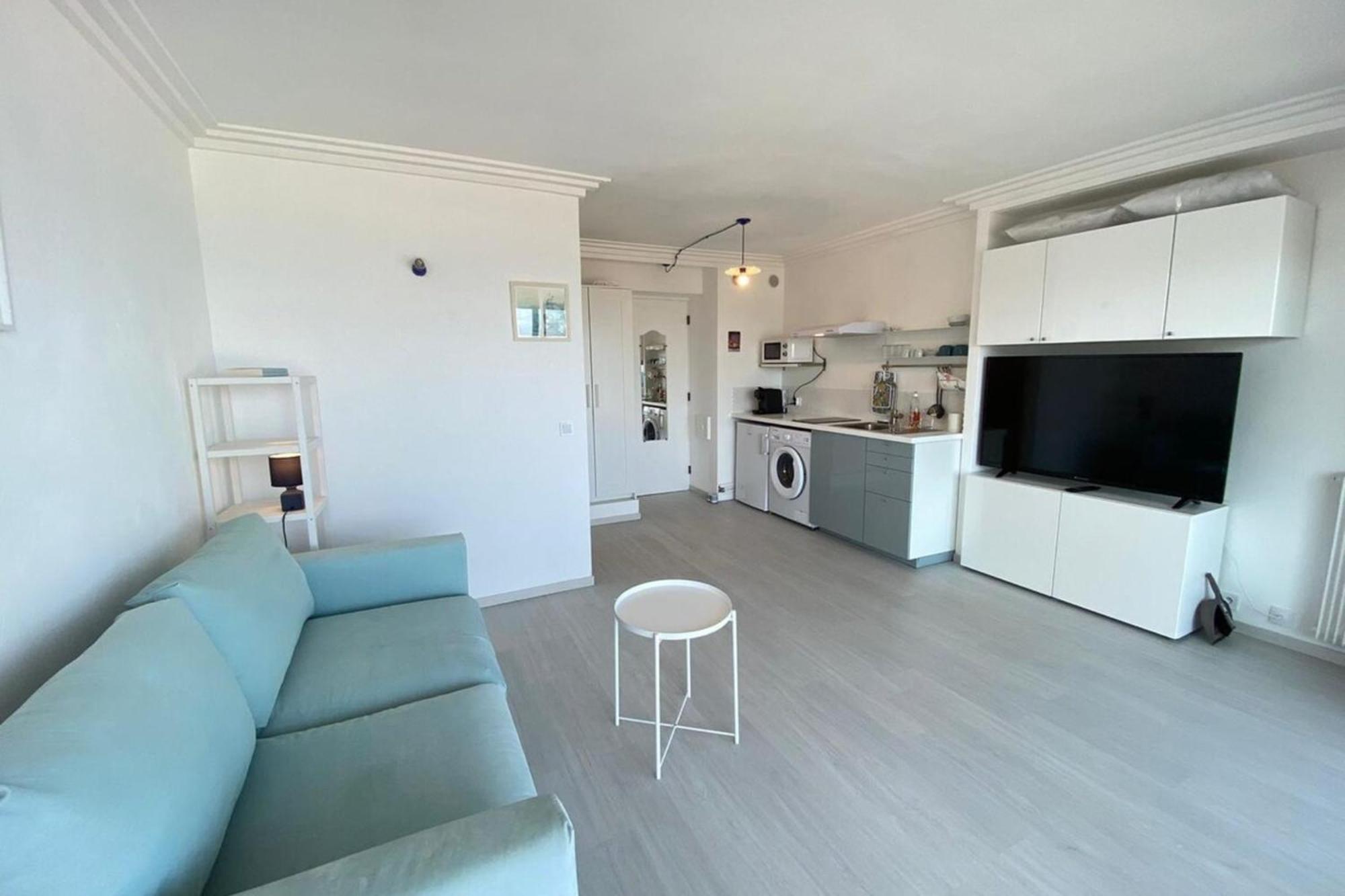 06At1 - Cosy Seaside Studio In An Ideal Location Antibes Exterior foto